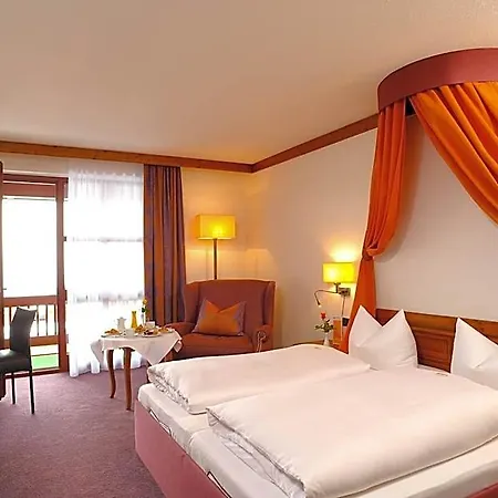 Hotell Fuerstenhof 4*